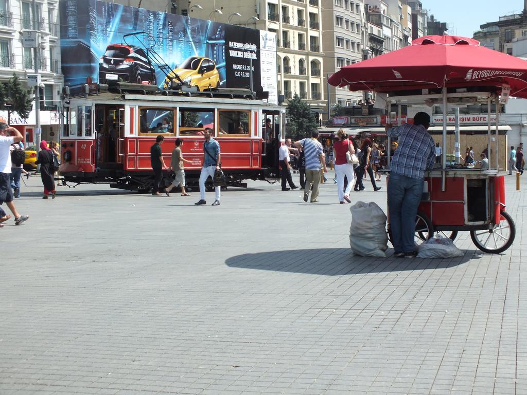 Taksim 9 Suites Apartments Istanbul Exterior photo